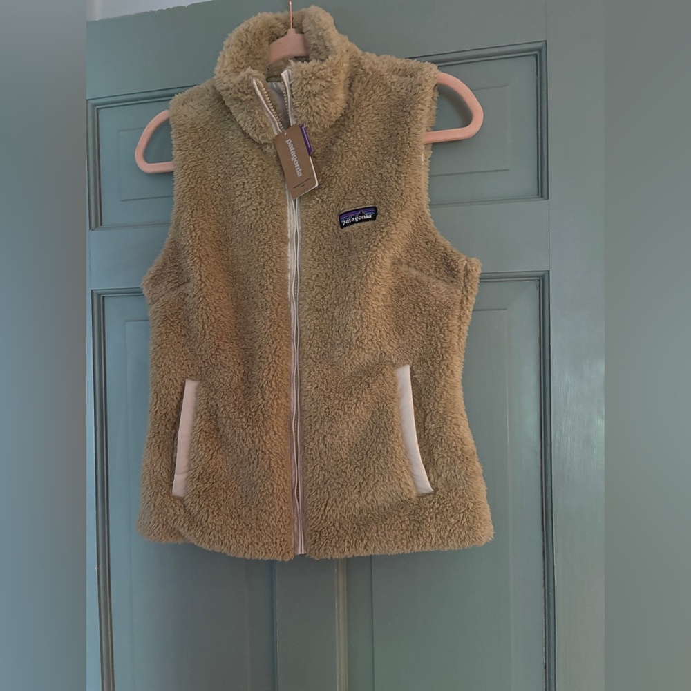 Patagonia Women's Los Gatos Fleece Vest in Khaki